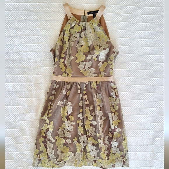 BCBGMaxAzria Cailyn Dress in Silver Dove - Picture 5 of 12